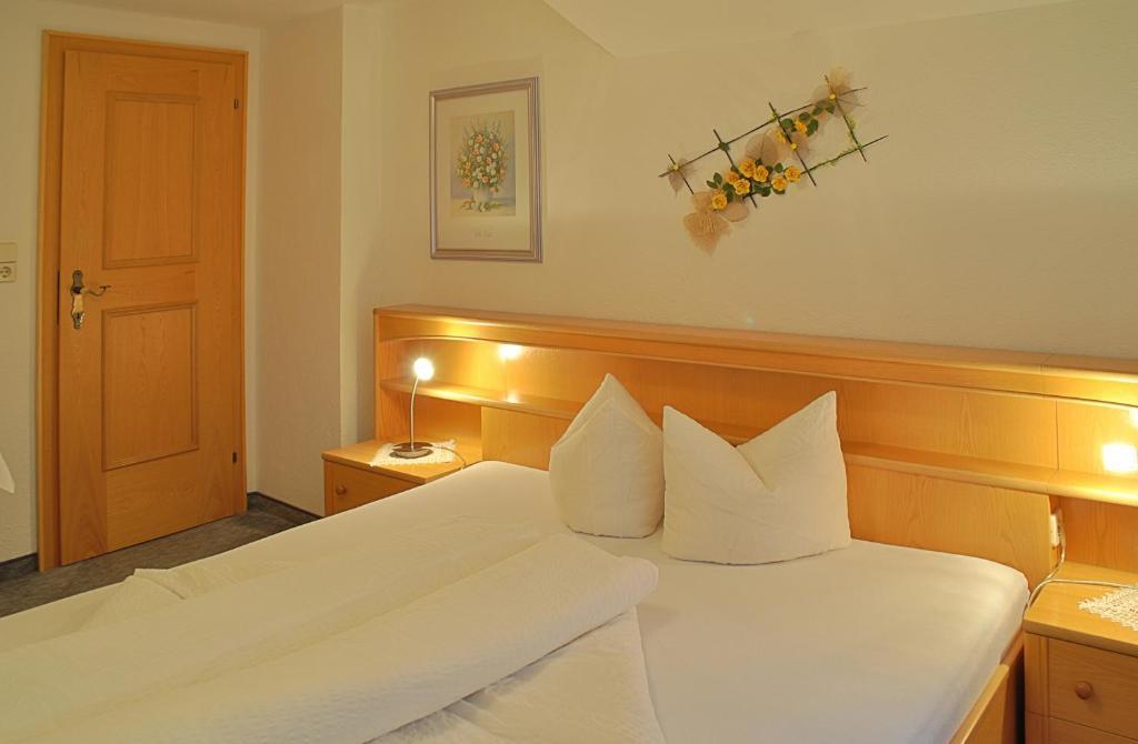 Gaestehaus Resi Йерценс Номер фото